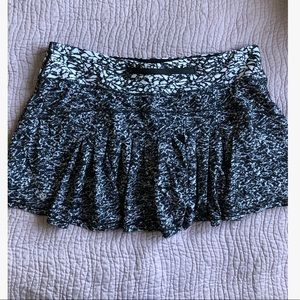 Lululemon skirt size 10